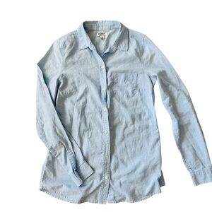Womens Old Navy Chambray Button-Up Collared Shirt blue Size Small Tall